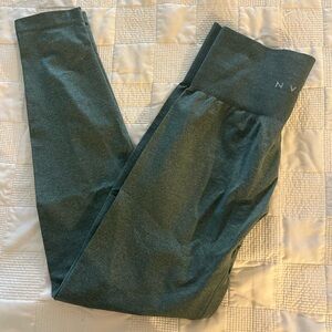 NVGTN forest green legging medium